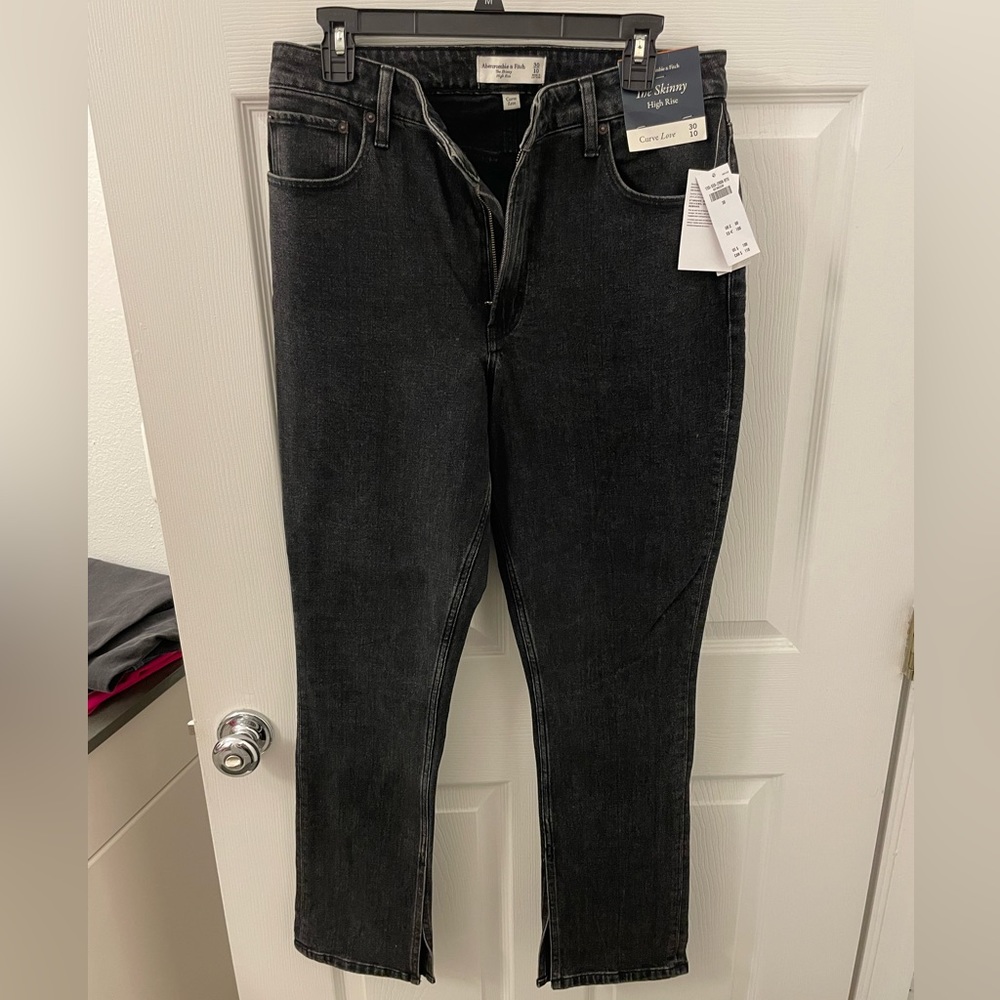 Abercrombie curve love jeans, new with tags